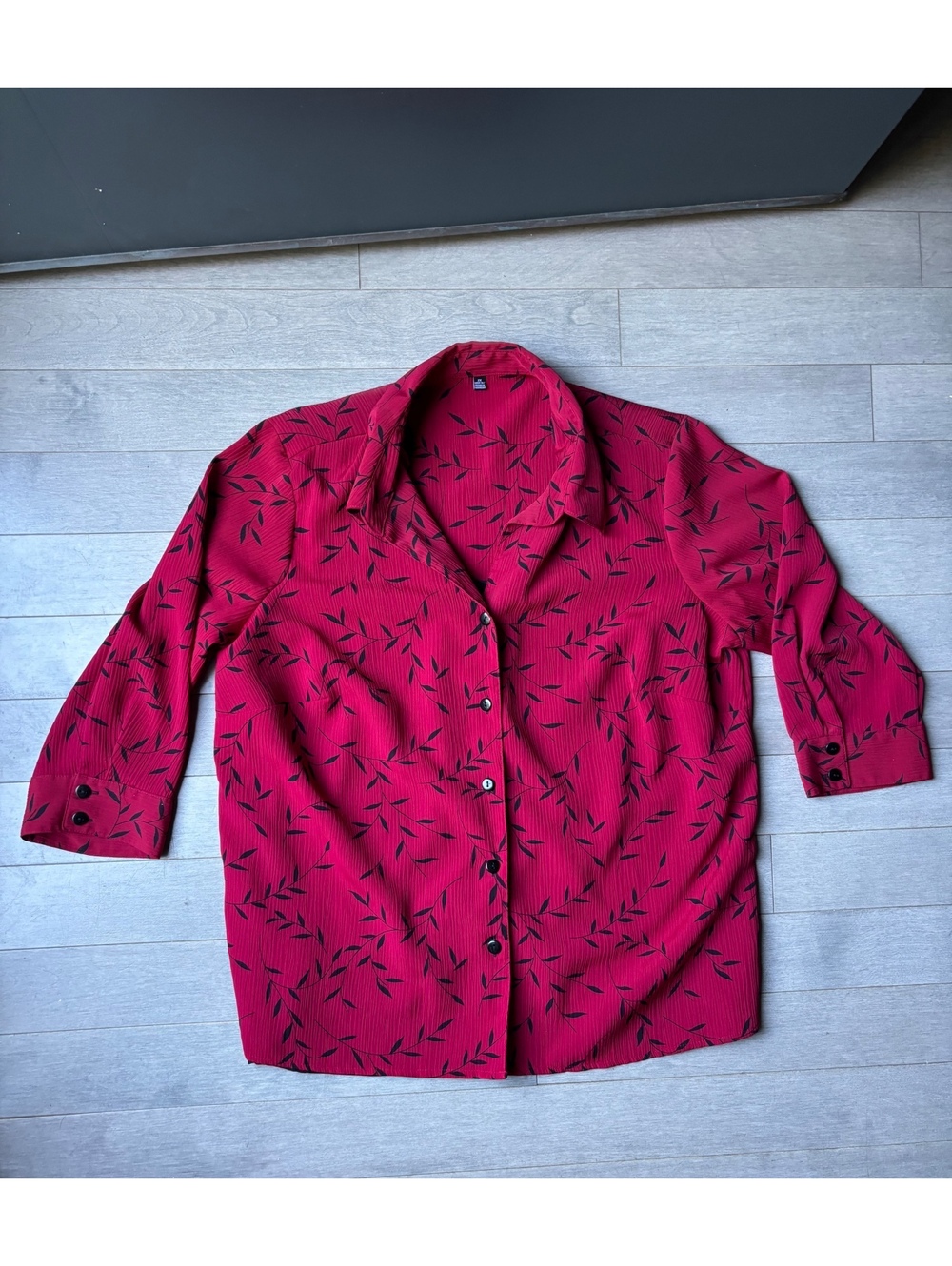 Women's Red Button-Up Blouse 1/4 sleeves Black Leaf Print business casual 2X